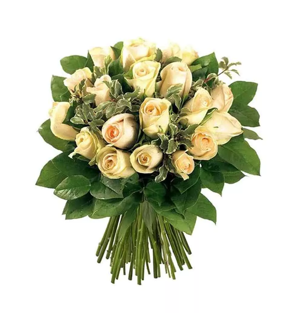 Fashionable Bouquet of White Roses