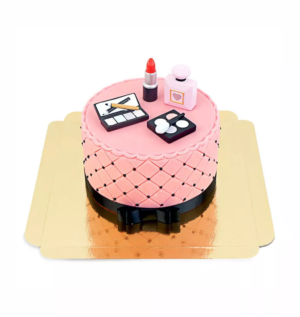 Sophisticated Cake for Makeup Lovers